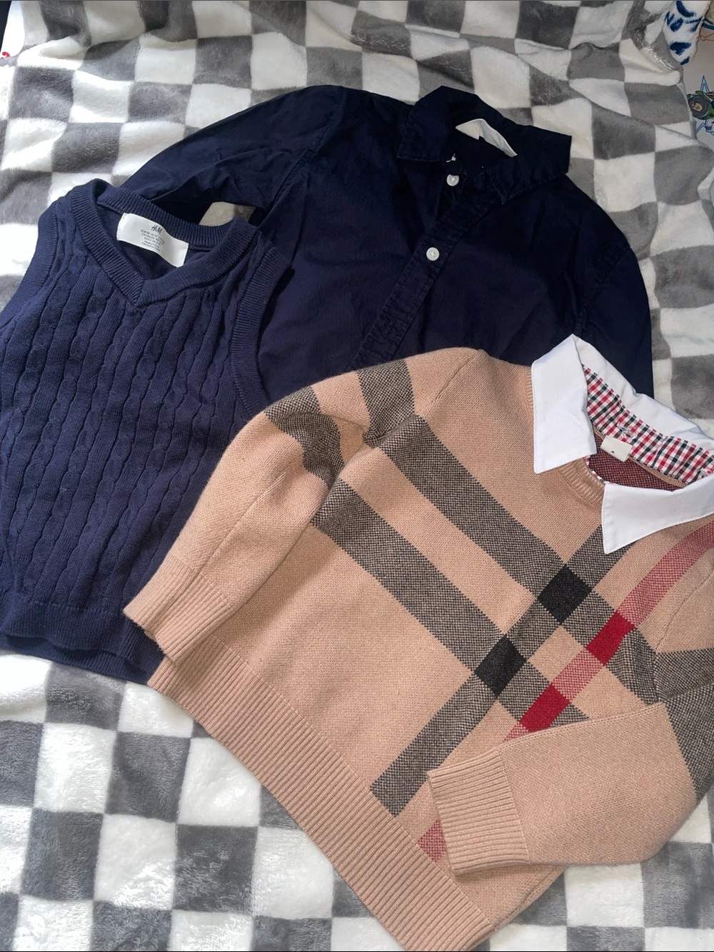 3 pieces beige and black Crewneck Sweater ,Navy Knit Vest and button down